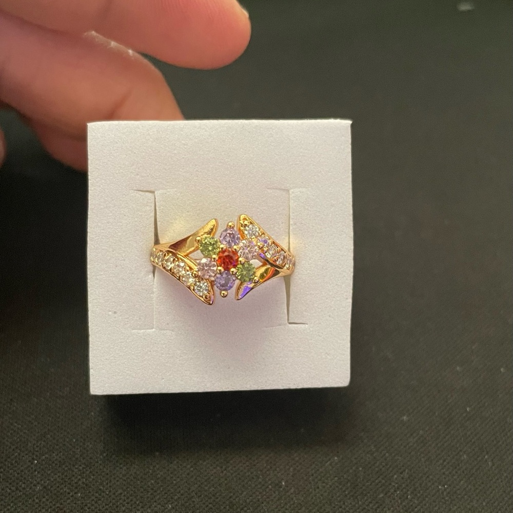 Elegant Gold and Multicolor Gemstone Ring
